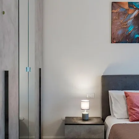 Essenza Moderna Ospedale E Comodita * Брешія