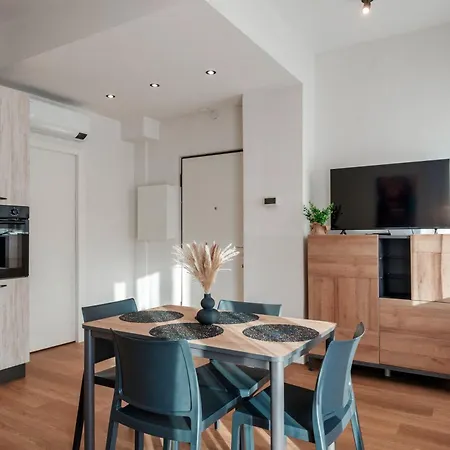 Essenza Moderna Ospedale E Comodita Apartment Brescia
